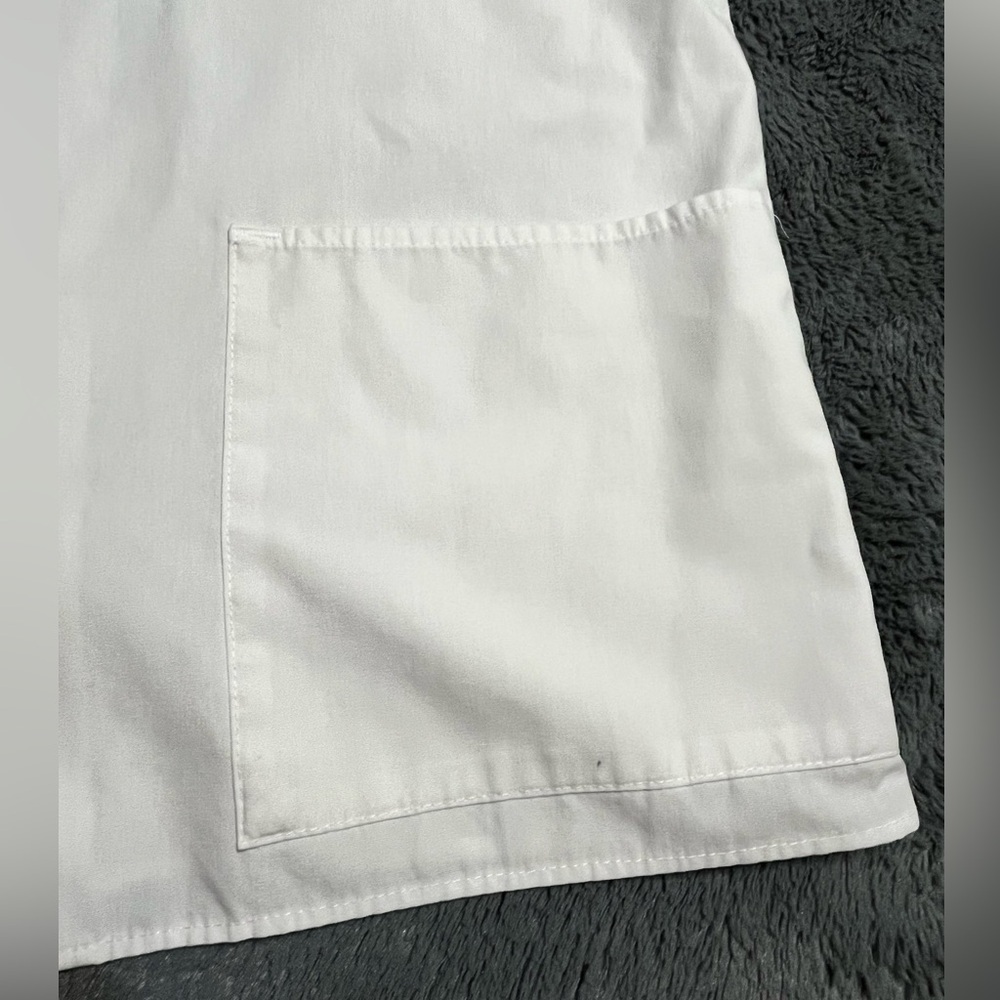 Crest scrub jacket π©Ί - Picture 5 of 7